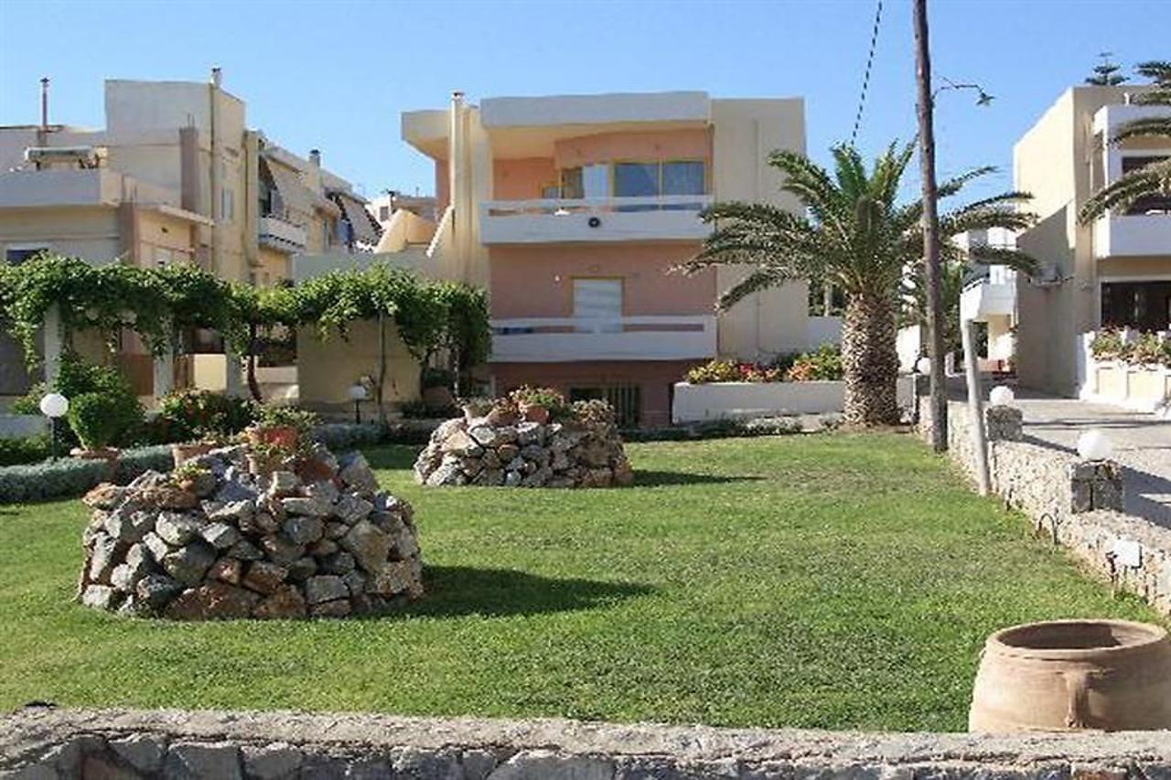Danaos Beach Apartments Sfakaki Luaran gambar