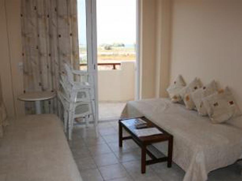 Danaos Beach Apartments Sfakaki Luaran gambar